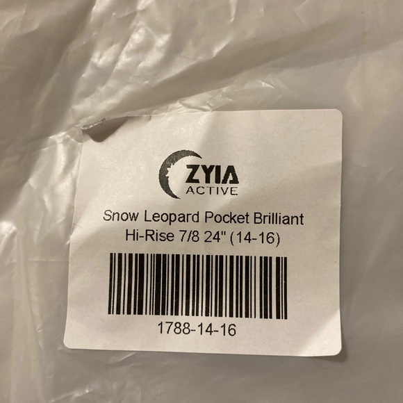 Zyia Snow Leopard Pocket Brilliant - Picture 5 of 5